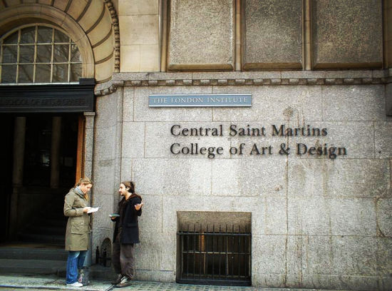 ����ʥ�R��